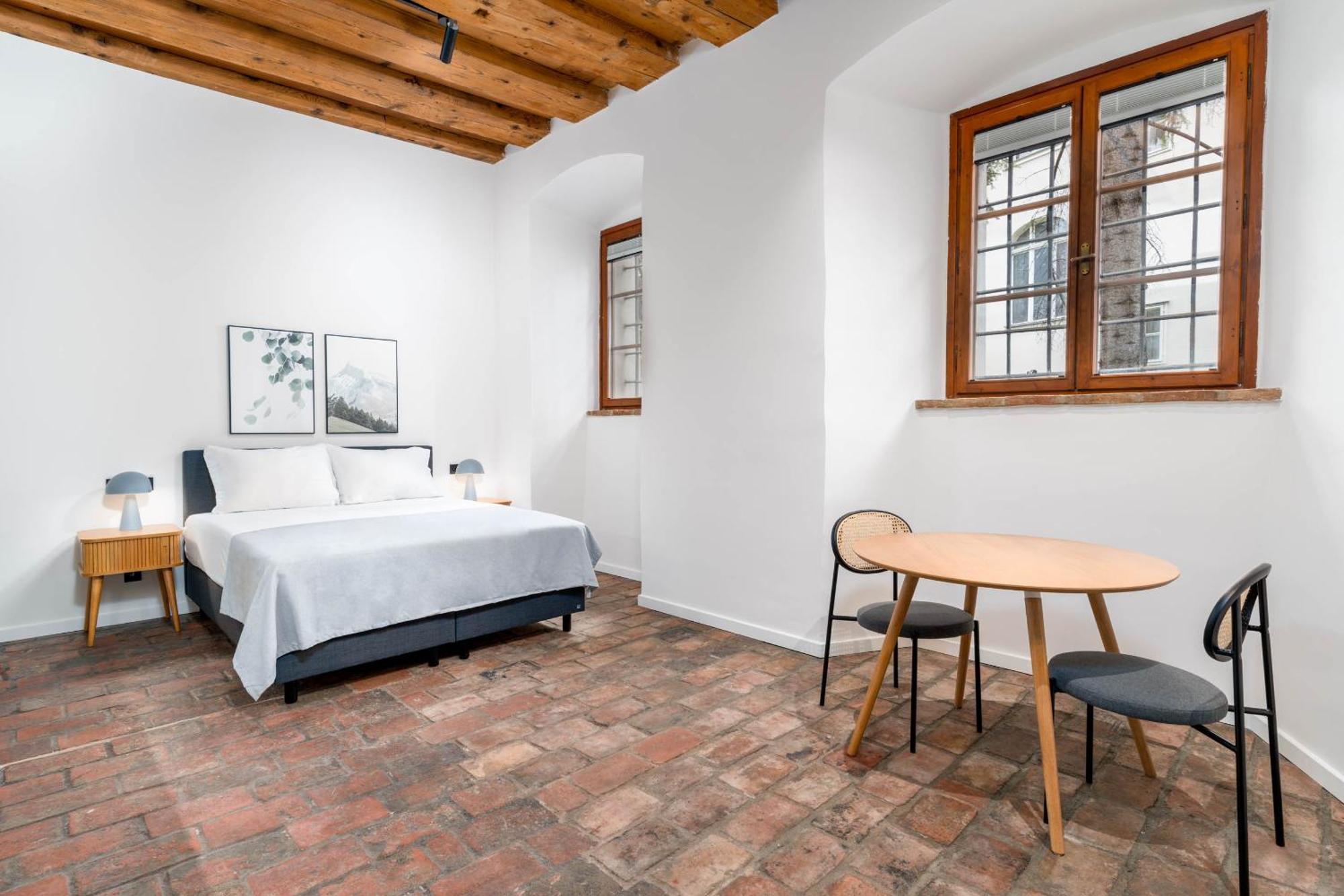 Limehome Krems Undstrasse Esterno foto